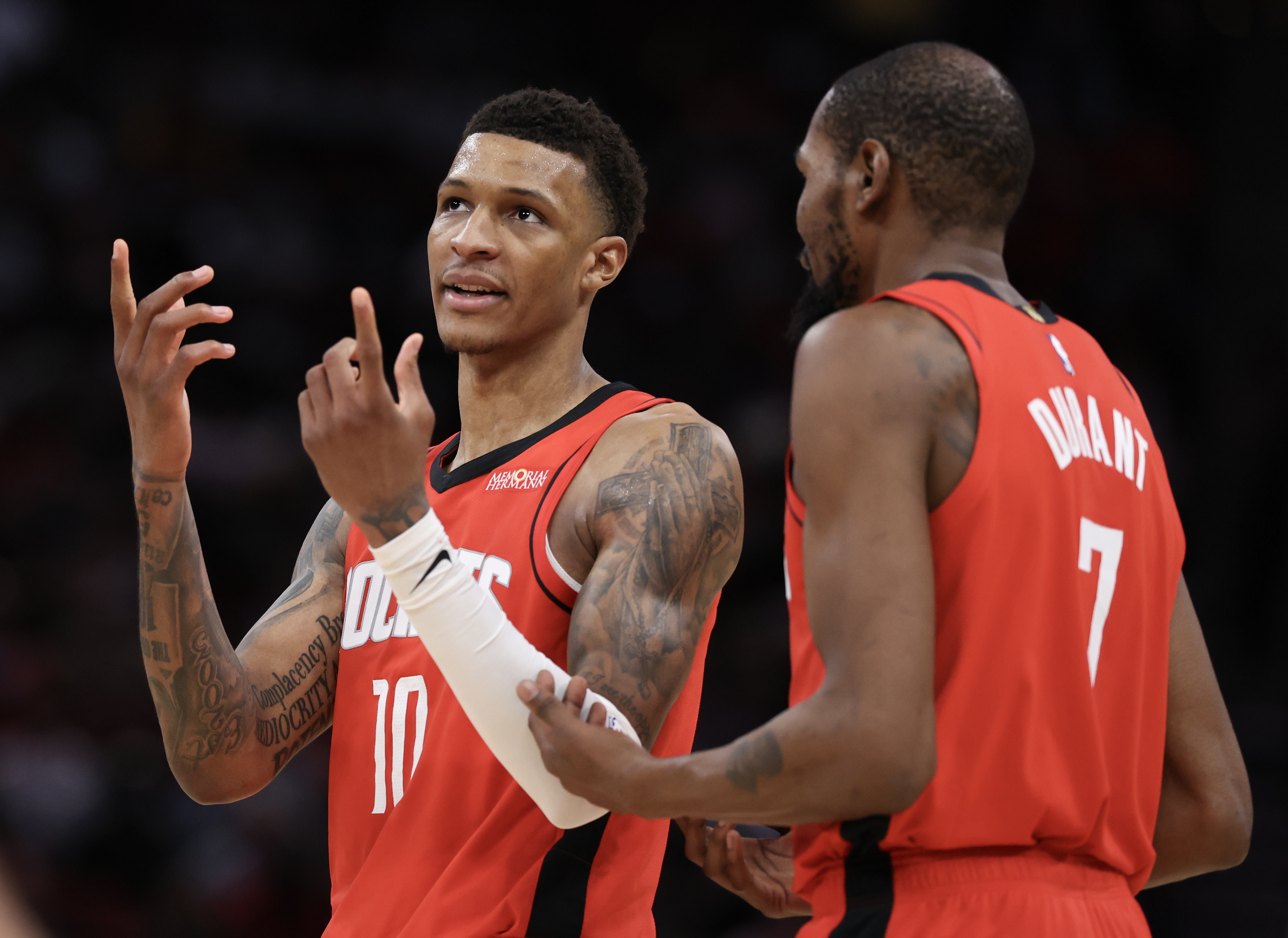 开云体育博彩-小贾三分10中1！夹KD无限放空小贾 空间差&amp;无发牌手导致逻辑闭环