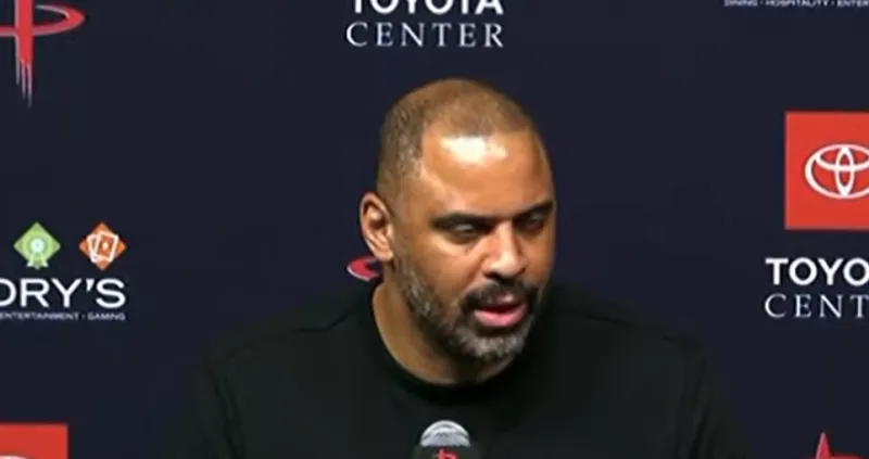 kaiyun app-乌度卡谈失误多：对手没做什么特别的，是我们自己在送分