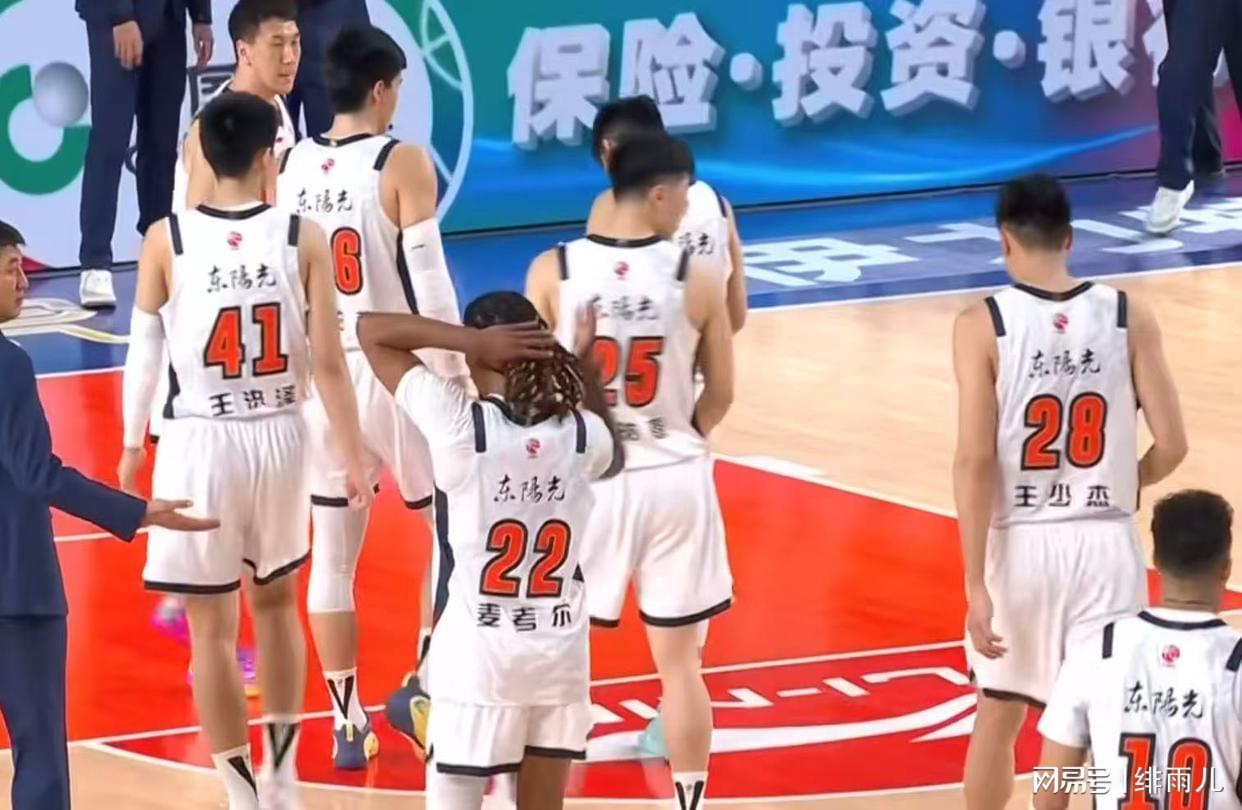 开云体育保障-一箭双雕！广东队“战略性”输给新疆男篮，杜锋想要做掉辽宁？